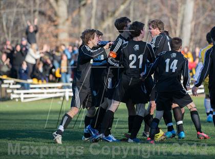 Thumbnail 3 in Hand @ Barlow (CIAC Class L Quarterfinal) photogallery.