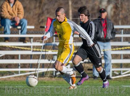 Thumbnail 3 in Hand @ Barlow (CIAC Class L Quarterfinal) photogallery.