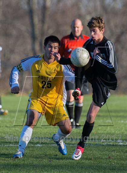 Thumbnail 3 in Hand @ Barlow (CIAC Class L Quarterfinal) photogallery.