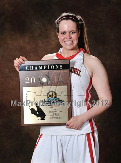 Thumbnail 2 in Mater Dei (CIF SS D1A Final - Award Photos) photogallery.