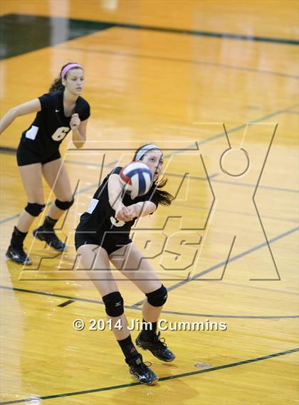 Thumbnail 2 in Geneva vs Glenbard West (Hilltopper Invite) photogallery.