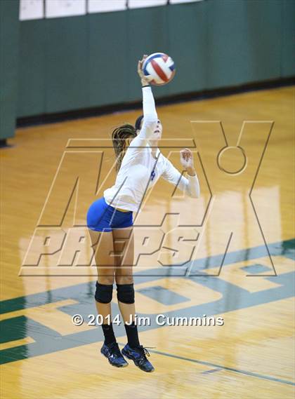 Thumbnail 1 in Geneva vs Glenbard West (Hilltopper Invite) photogallery.