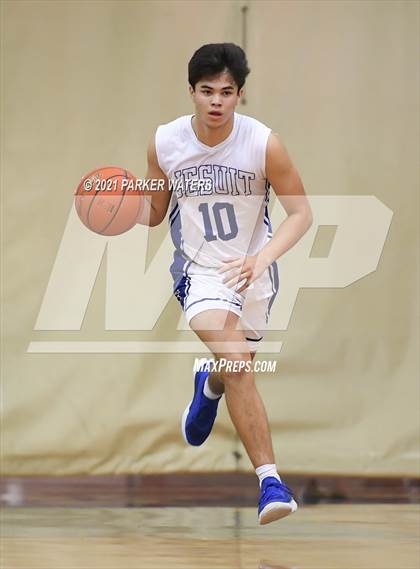 Thumbnail 3 in Jesuit vs Hahnville (Country Day Classic) photogallery.