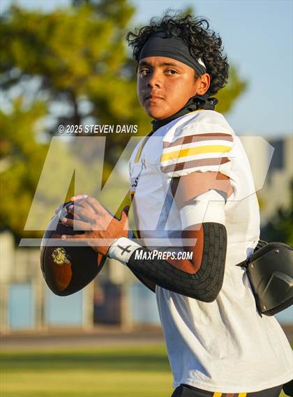 Thumbnail 2 in Marcos de Niza @ Mesquite photogallery.