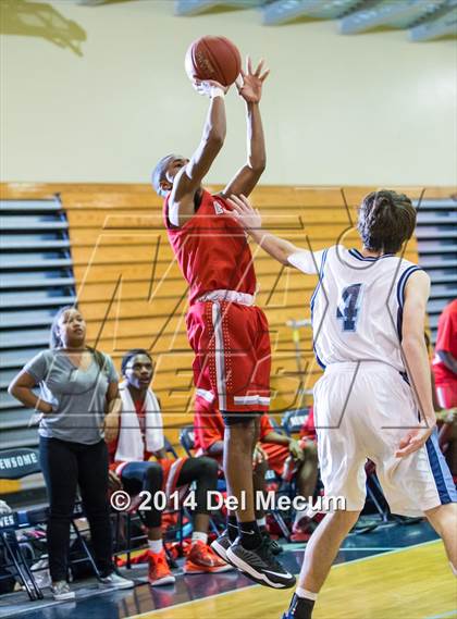 Thumbnail 3 in East Bay @ Newsome photogallery.