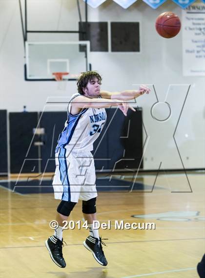 Thumbnail 3 in East Bay @ Newsome photogallery.
