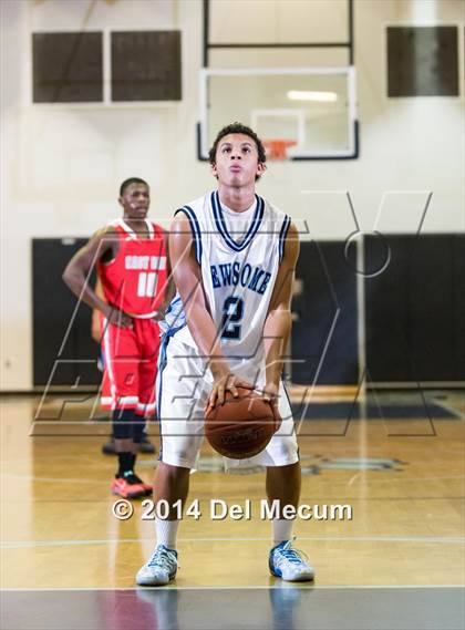 Thumbnail 2 in East Bay @ Newsome photogallery.