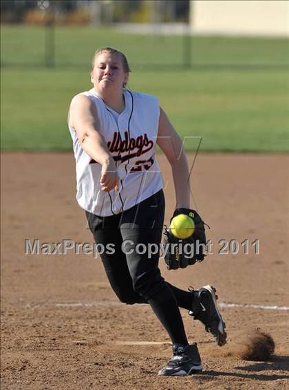 Thumbnail 1 in Lodi vs. Vacaville (Victory Pre-Season T.O.C.) photogallery.