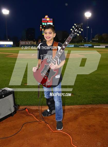 Thumbnail 3 in Vacaville vs. Woodcreek @ Raley Field photogallery.