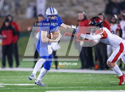 Thumbnail 2 in Valle Catholic vs. Lamar (MSHSAA Class 2 Championship) photogallery.