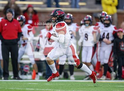 Thumbnail 3 in Valle Catholic vs. Lamar (MSHSAA Class 2 Championship) photogallery.