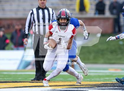 Thumbnail 3 in Valle Catholic vs. Lamar (MSHSAA Class 2 Championship) photogallery.