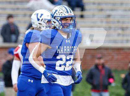 Thumbnail 2 in Valle Catholic vs. Lamar (MSHSAA Class 2 Championship) photogallery.