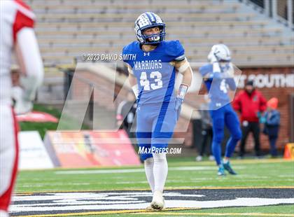 Thumbnail 2 in Valle Catholic vs. Lamar (MSHSAA Class 2 Championship) photogallery.
