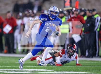 Thumbnail 3 in Valle Catholic vs. Lamar (MSHSAA Class 2 Championship) photogallery.
