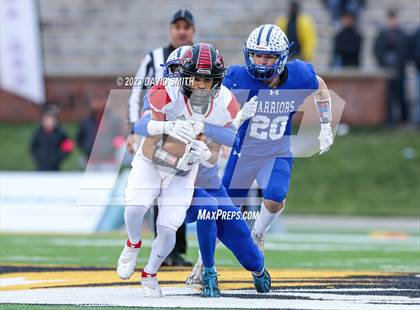 Thumbnail 3 in Valle Catholic vs. Lamar (MSHSAA Class 2 Championship) photogallery.