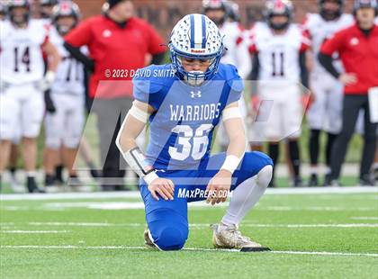 Thumbnail 1 in Valle Catholic vs. Lamar (MSHSAA Class 2 Championship) photogallery.