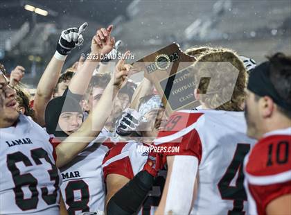 Thumbnail 3 in Valle Catholic vs. Lamar (MSHSAA Class 2 Championship) photogallery.