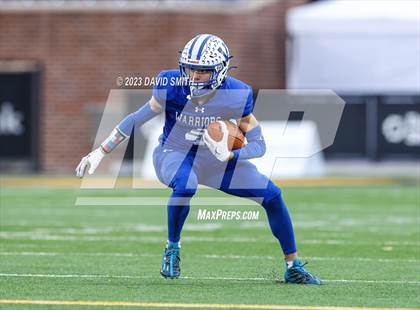 Thumbnail 2 in Valle Catholic vs. Lamar (MSHSAA Class 2 Championship) photogallery.