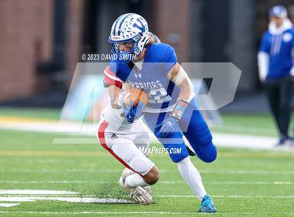 Thumbnail 2 in Valle Catholic vs. Lamar (MSHSAA Class 2 Championship) photogallery.