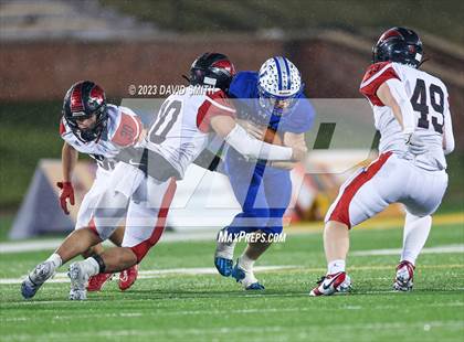 Thumbnail 3 in Valle Catholic vs. Lamar (MSHSAA Class 2 Championship) photogallery.