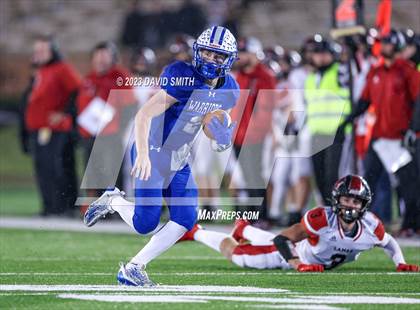 Thumbnail 1 in Valle Catholic vs. Lamar (MSHSAA Class 2 Championship) photogallery.