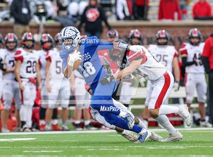 Thumbnail 2 in Valle Catholic vs. Lamar (MSHSAA Class 2 Championship) photogallery.