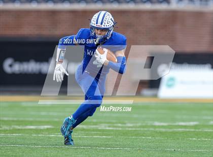 Thumbnail 2 in Valle Catholic vs. Lamar (MSHSAA Class 2 Championship) photogallery.