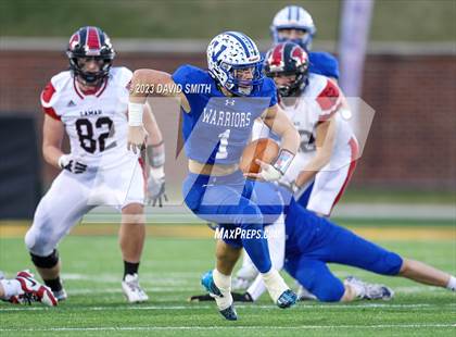 Thumbnail 3 in Valle Catholic vs. Lamar (MSHSAA Class 2 Championship) photogallery.