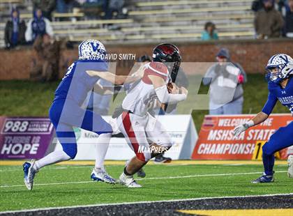 Thumbnail 2 in Valle Catholic vs. Lamar (MSHSAA Class 2 Championship) photogallery.