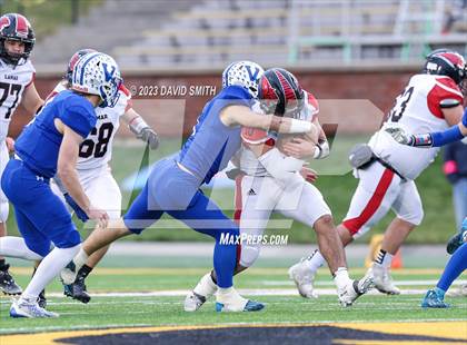 Thumbnail 3 in Valle Catholic vs. Lamar (MSHSAA Class 2 Championship) photogallery.