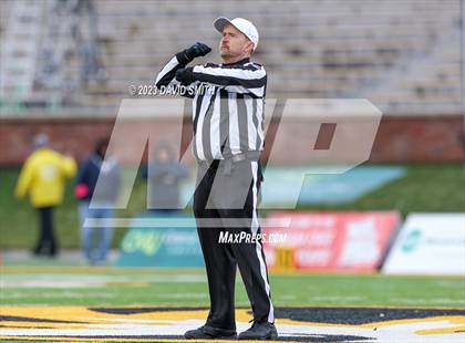 Thumbnail 2 in Valle Catholic vs. Lamar (MSHSAA Class 2 Championship) photogallery.