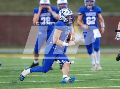Thumbnail 2 in Valle Catholic vs. Lamar (MSHSAA Class 2 Championship) photogallery.