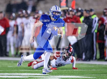 Thumbnail 1 in Valle Catholic vs. Lamar (MSHSAA Class 2 Championship) photogallery.
