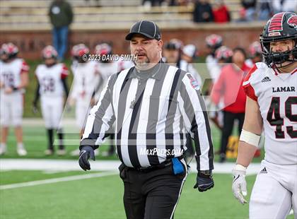 Thumbnail 3 in Valle Catholic vs. Lamar (MSHSAA Class 2 Championship) photogallery.
