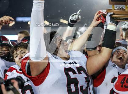 Thumbnail 2 in Valle Catholic vs. Lamar (MSHSAA Class 2 Championship) photogallery.