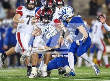 Thumbnail 1 in Valle Catholic vs. Lamar (MSHSAA Class 2 Championship) photogallery.