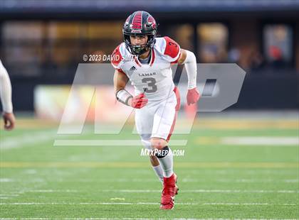 Thumbnail 3 in Valle Catholic vs. Lamar (MSHSAA Class 2 Championship) photogallery.