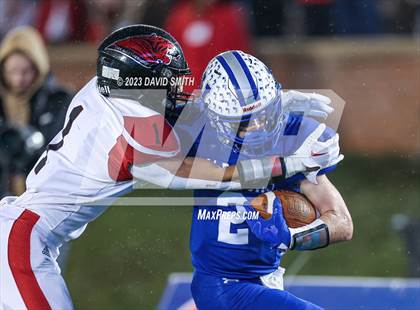 Thumbnail 2 in Valle Catholic vs. Lamar (MSHSAA Class 2 Championship) photogallery.
