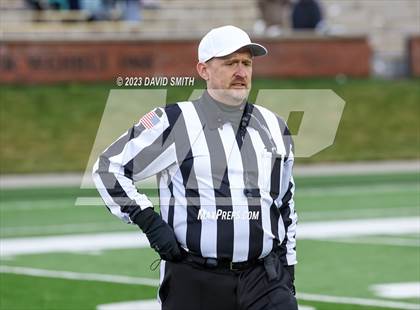 Thumbnail 2 in Valle Catholic vs. Lamar (MSHSAA Class 2 Championship) photogallery.
