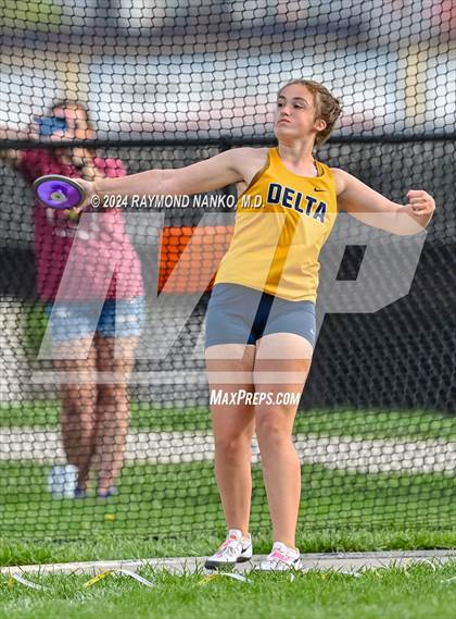 Thumbnail 1 in Muncie Central 3-Way (Discus) photogallery.
