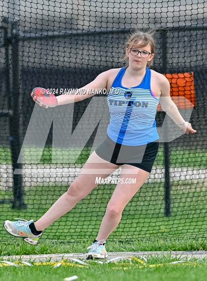 Thumbnail 2 in Muncie Central 3-Way (Discus) photogallery.