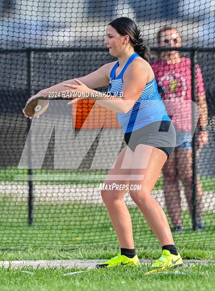 Thumbnail 2 in Muncie Central 3-Way (Discus) photogallery.
