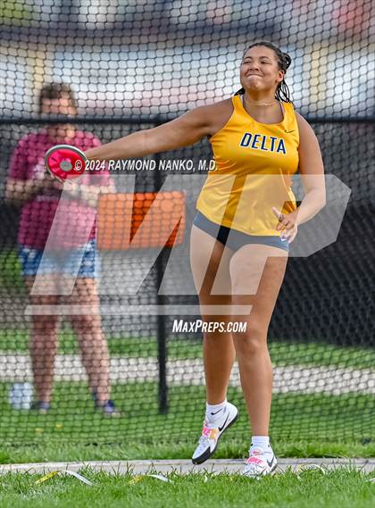 Thumbnail 2 in Muncie Central 3-Way (Discus) photogallery.