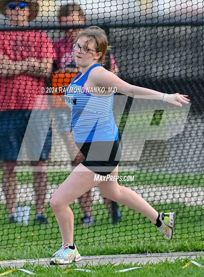 Thumbnail 2 in Muncie Central 3-Way (Discus) photogallery.
