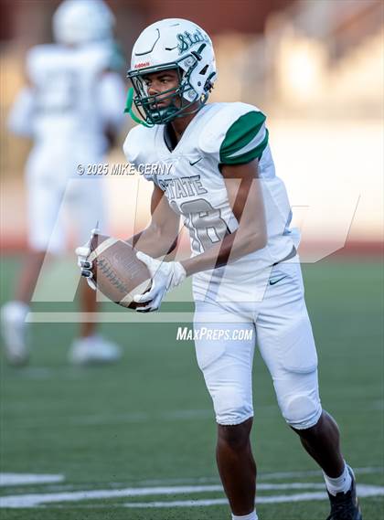 Thumbnail 2 in Lawrence Free State @ Shawnee Mission South photogallery.