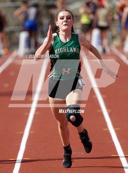Thumbnail 1 in Mile High League Meet photogallery.