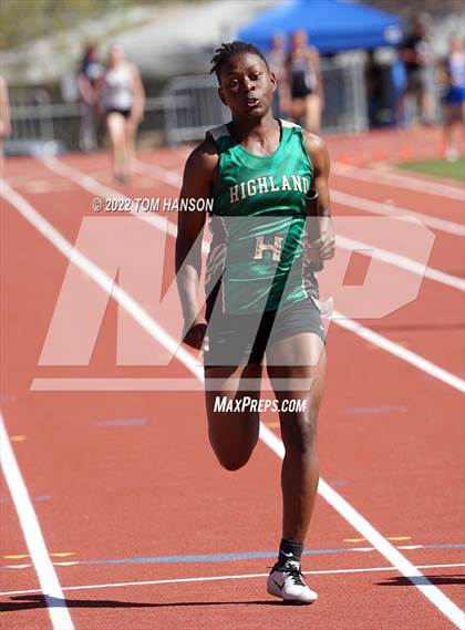 Thumbnail 1 in Mile High League Meet photogallery.