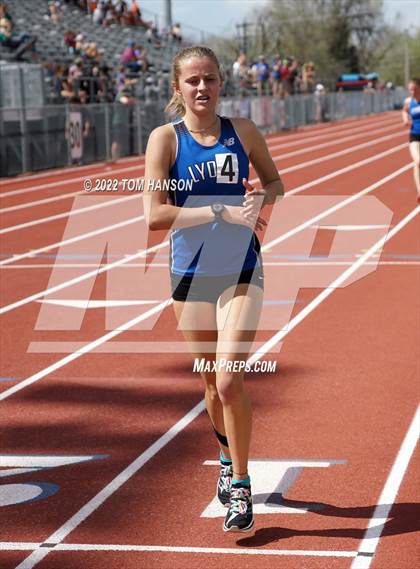 Thumbnail 2 in Mile High League Meet photogallery.