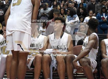 Thumbnail 3 in Bishop Montgomery vs. Mater Dei (CIF-SS Open Final) photogallery.